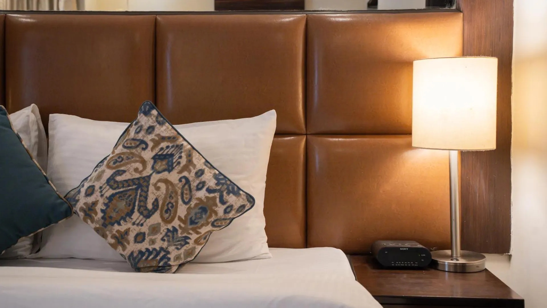 *** Gasthof Ahuja Residency Cyber City II Gurgaon Indien
