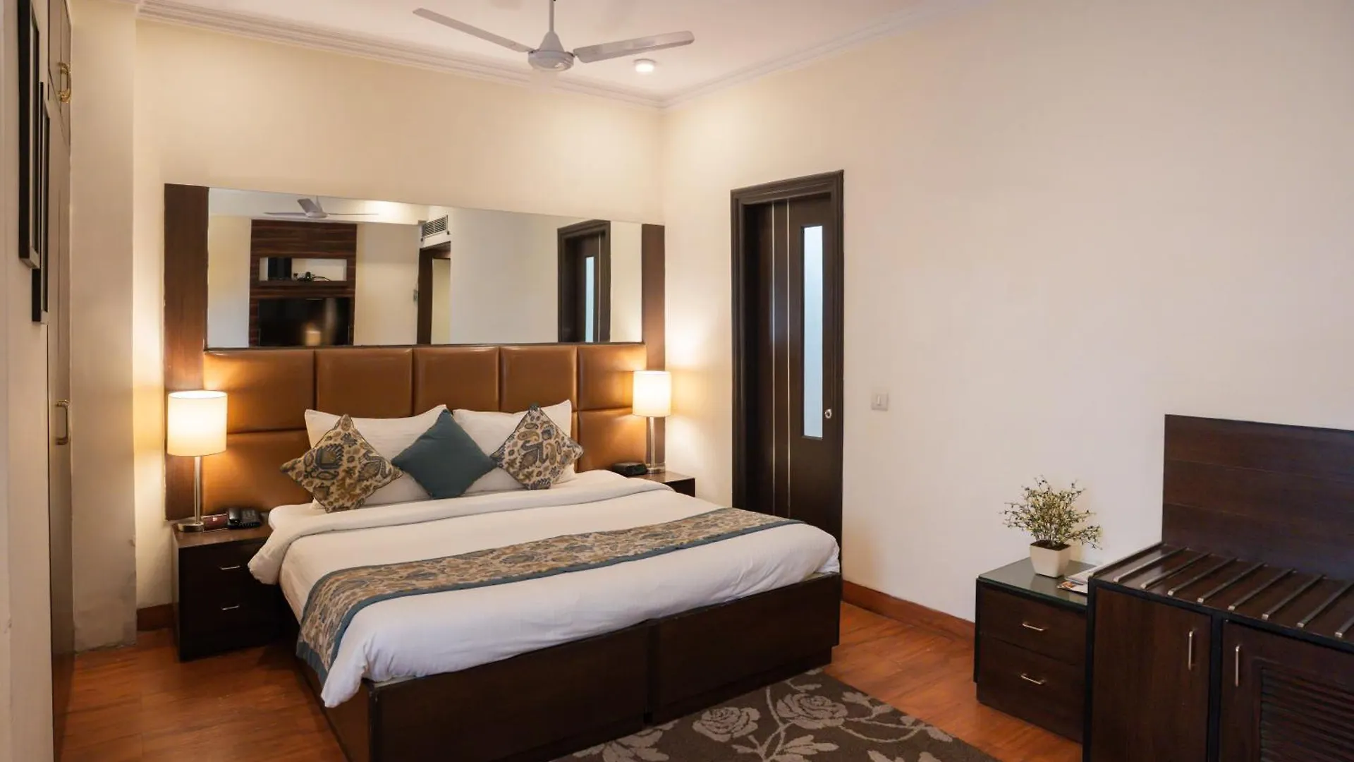 Ahuja Residency Cyber City II Gurgaon