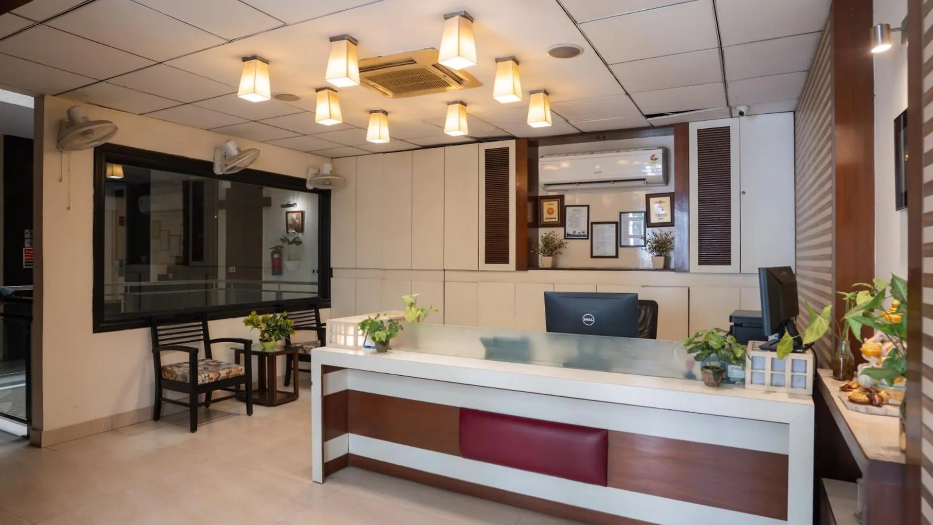 Gasthof Ahuja Residency Cyber City II Gurgaon