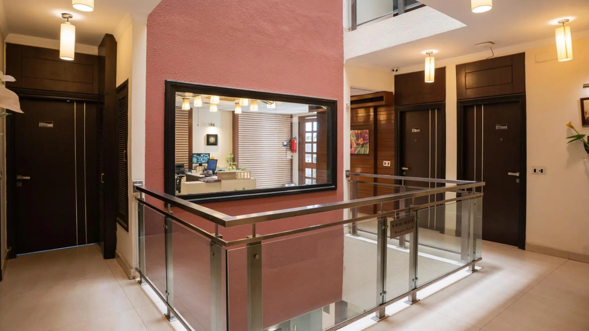 Ahuja Residency Cyber City II Gurgaon Indien